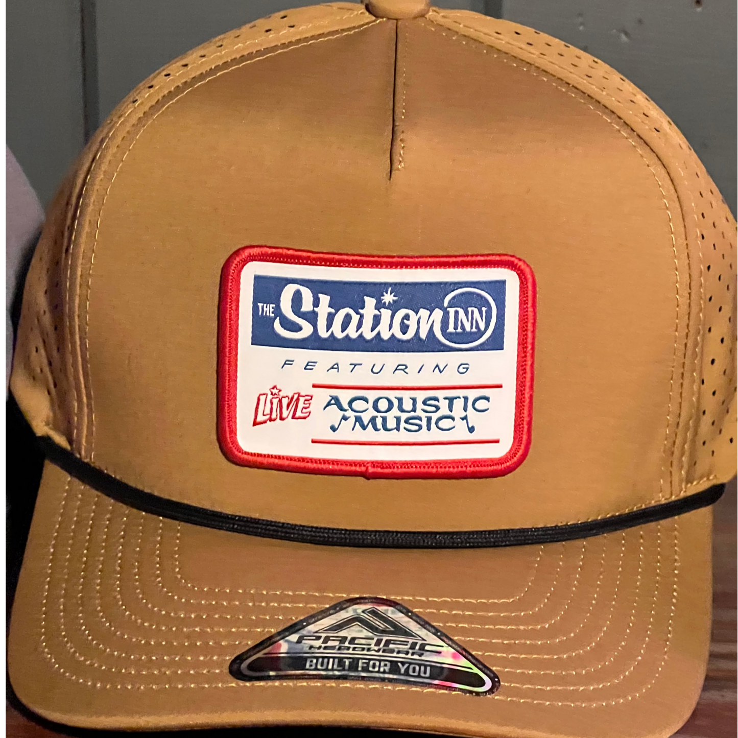 Station Inn Camel Hat